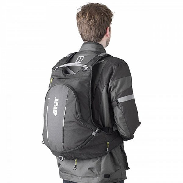GIVI Backpack EA104B black 22L